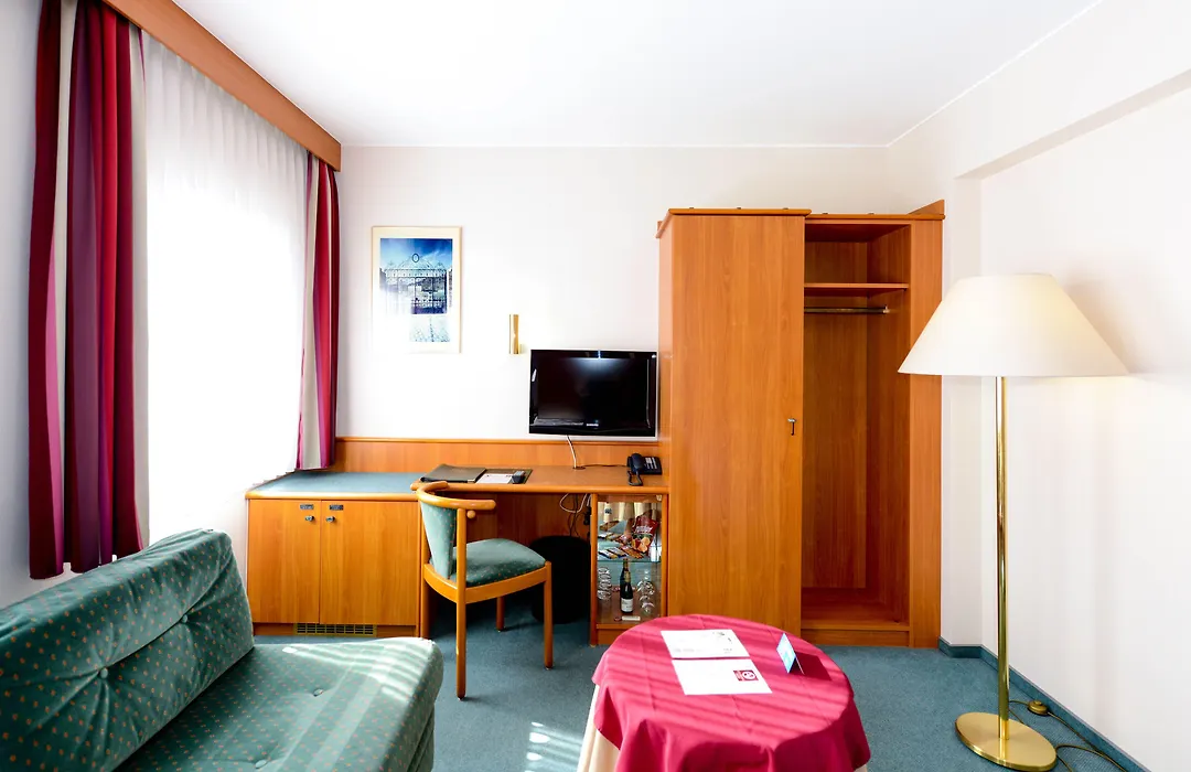 Hotel Christophe Colomb-1